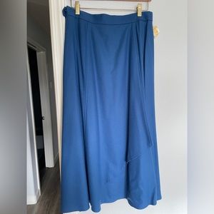 New Geiger women’s skirt